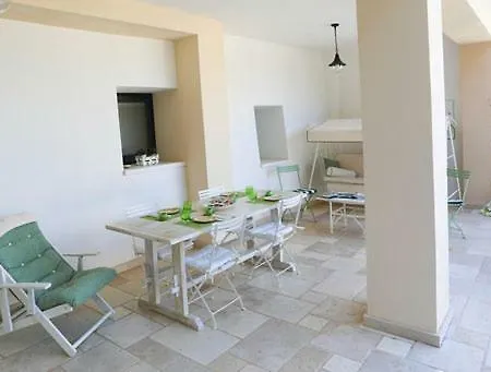 Trullo Giulia Мартина-Франка