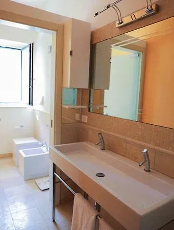 Trullo Giulia Мартина-Франка